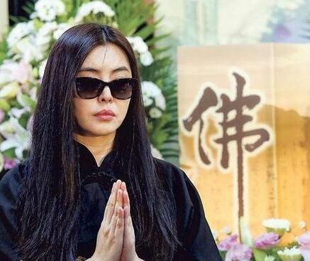 王祖賢到底情歸何處？